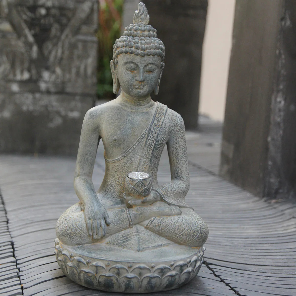 Statue Bouddha Solaire avec Lumière – Décoration Zen Extérieure en Résine